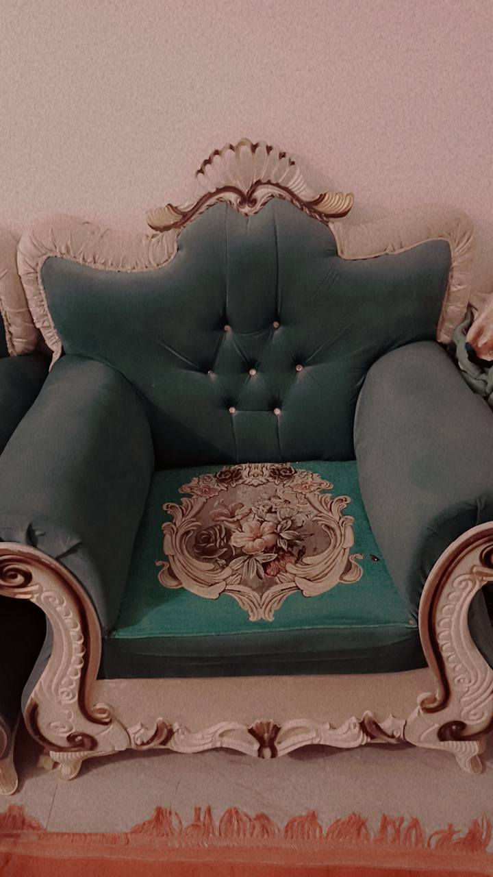 تخم للبيع  اخذنا ب ٦٠٠ بس السفنج المعقد زحف مثل مواضح بلصوره رايده ب ٢٥٠ فقل فقط المقعد السفنج زحف اول مخذنا نضيف كولش


**إذا كنت صاحب هذا الإعلان وتريد حذفه لأي سبب، رجاءا أرسل رسالة إلى الدعم الفني**