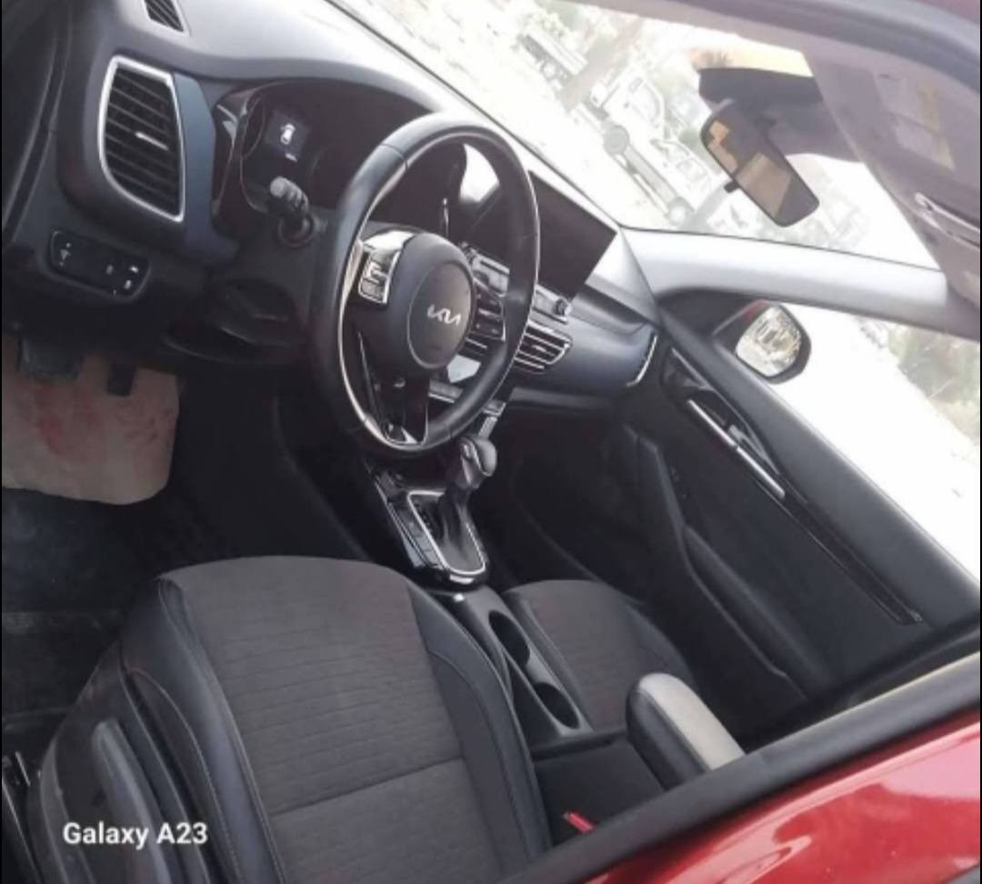 السلام عليكم للبيع فقط سيلتوس موديل 2023 محرك 2000 دوش  سعر 172 فقط جاملغ مصلح ومصبوغ للإستفسار ***********
