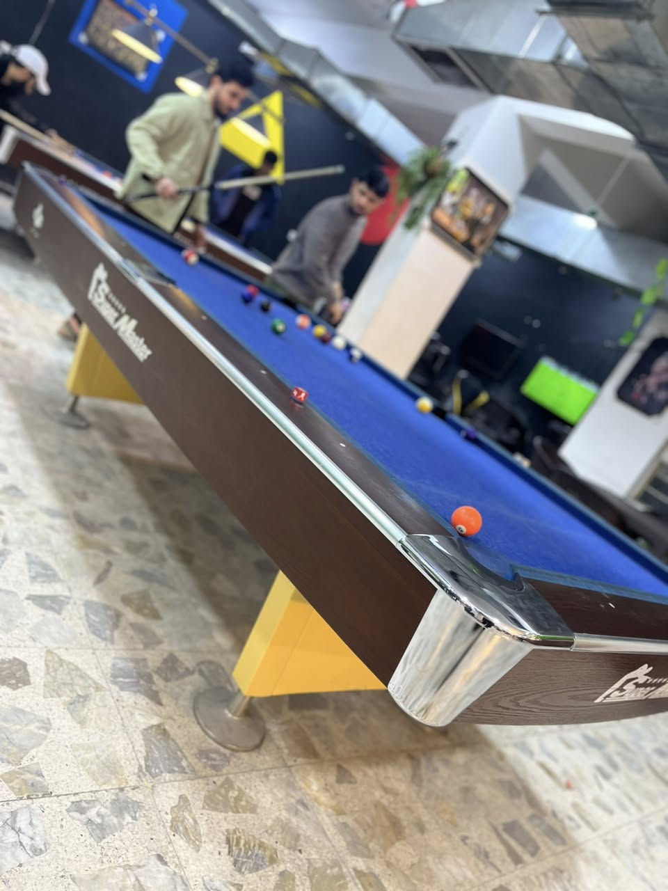 السلام عليكم
ميز سوبر ماستر اخو الجديد 

للبيع بغداد الدوره الميكانيك 

تواصل مع الرقم ***********
