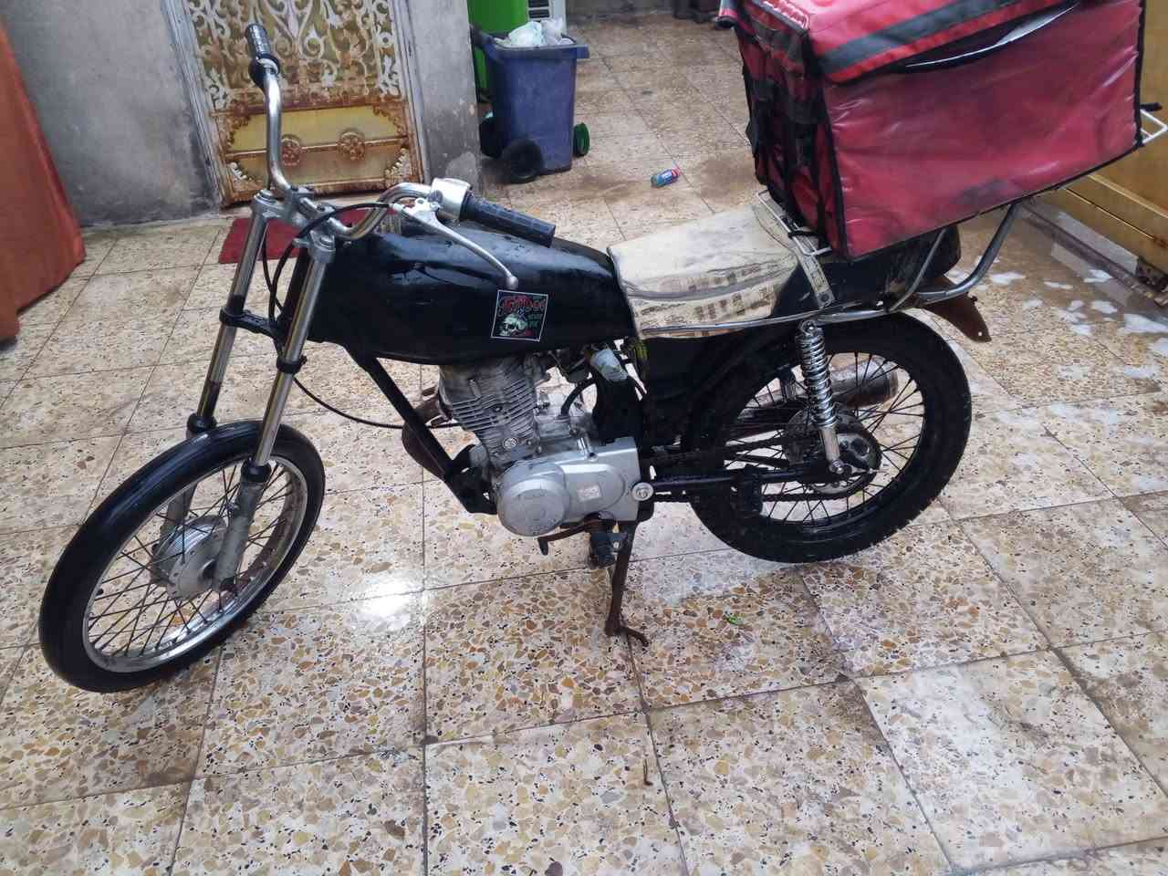 دراجه محرك ارشا نضيف وشاصي نامه نضيف دراجه شلعه ومعدل دراجه ادوات الشعر 400 وبيه مجال بسيط للشرايه الرقم ***********
