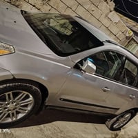 شوفرليت ترافس • ٢٠٠٩ • رقم بغداد