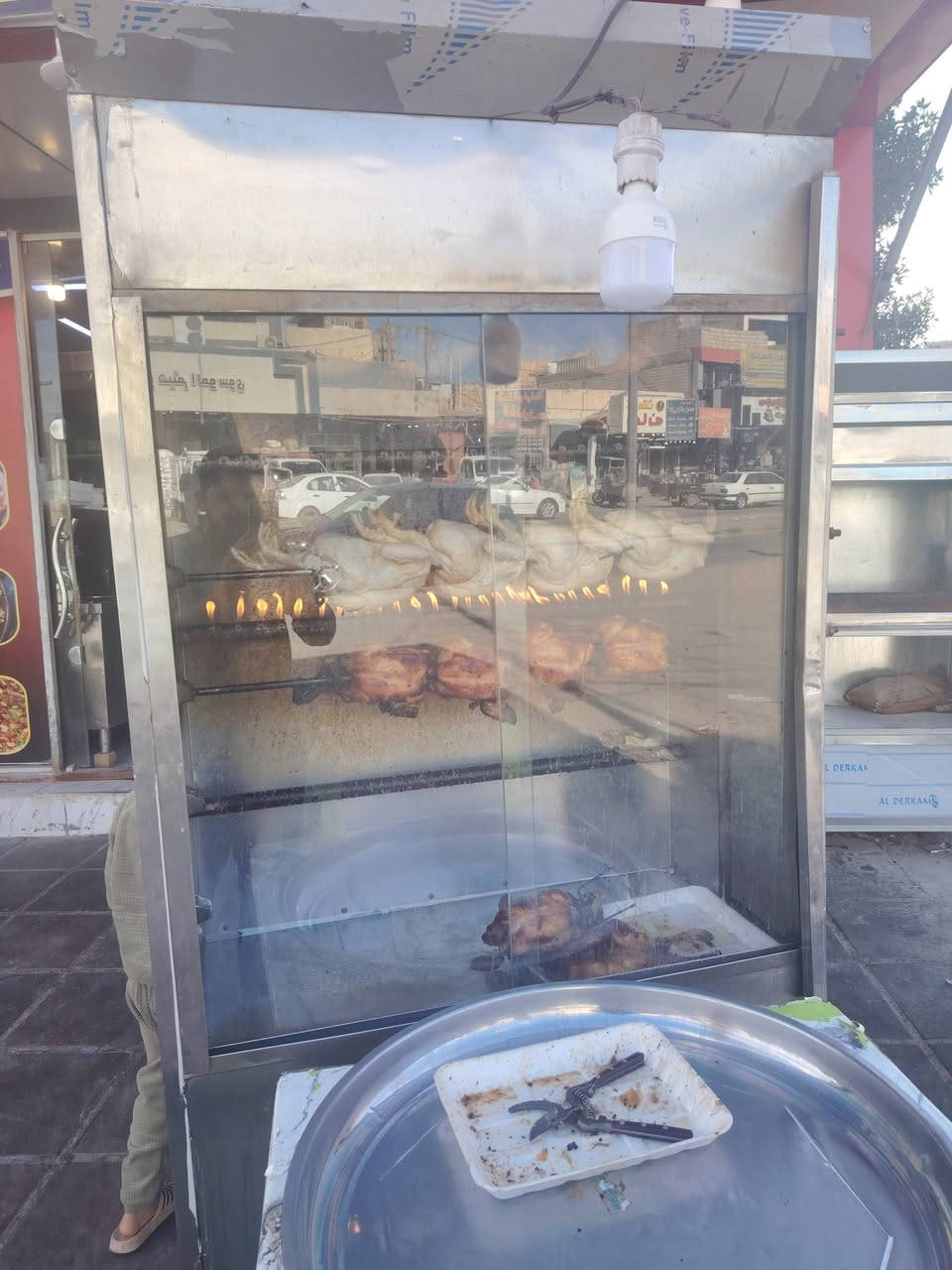 اغراض مطعم للبيع النجف الاشرف حي المكرمه ***********
