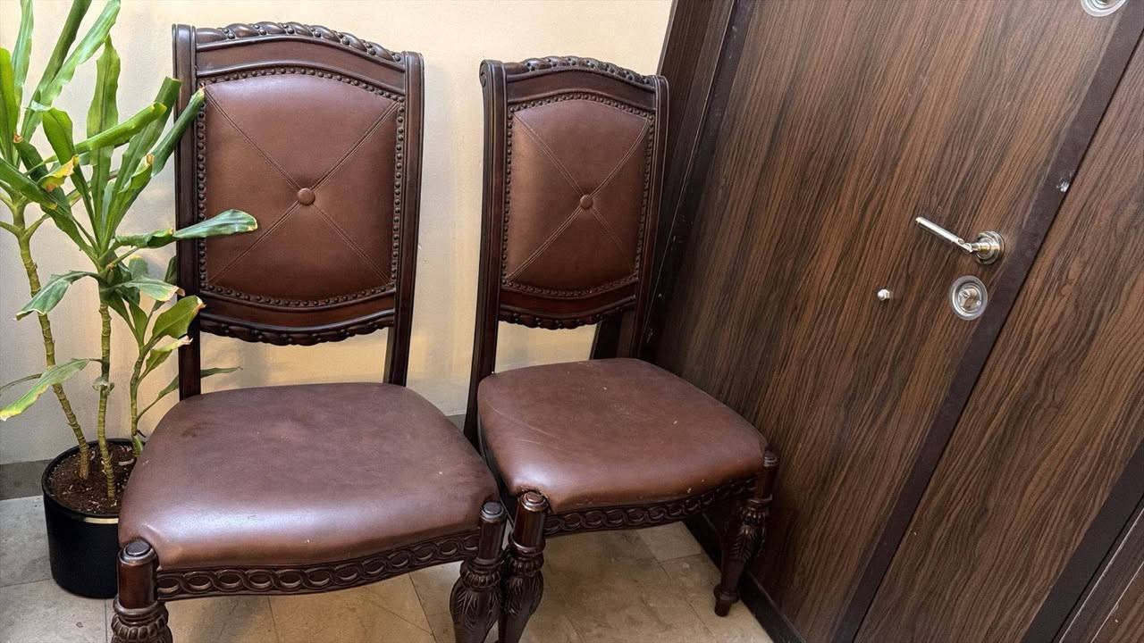 ميز طعام صاج تركي اربع كراسي والخامس موضح للصوره العيب بسعر ٣٠٠ بغداد


**إذا كنت صاحب هذا الإعلان وتريد حذفه لأي سبب، رجاءا أرسل رسالة إلى الدعم الفني**