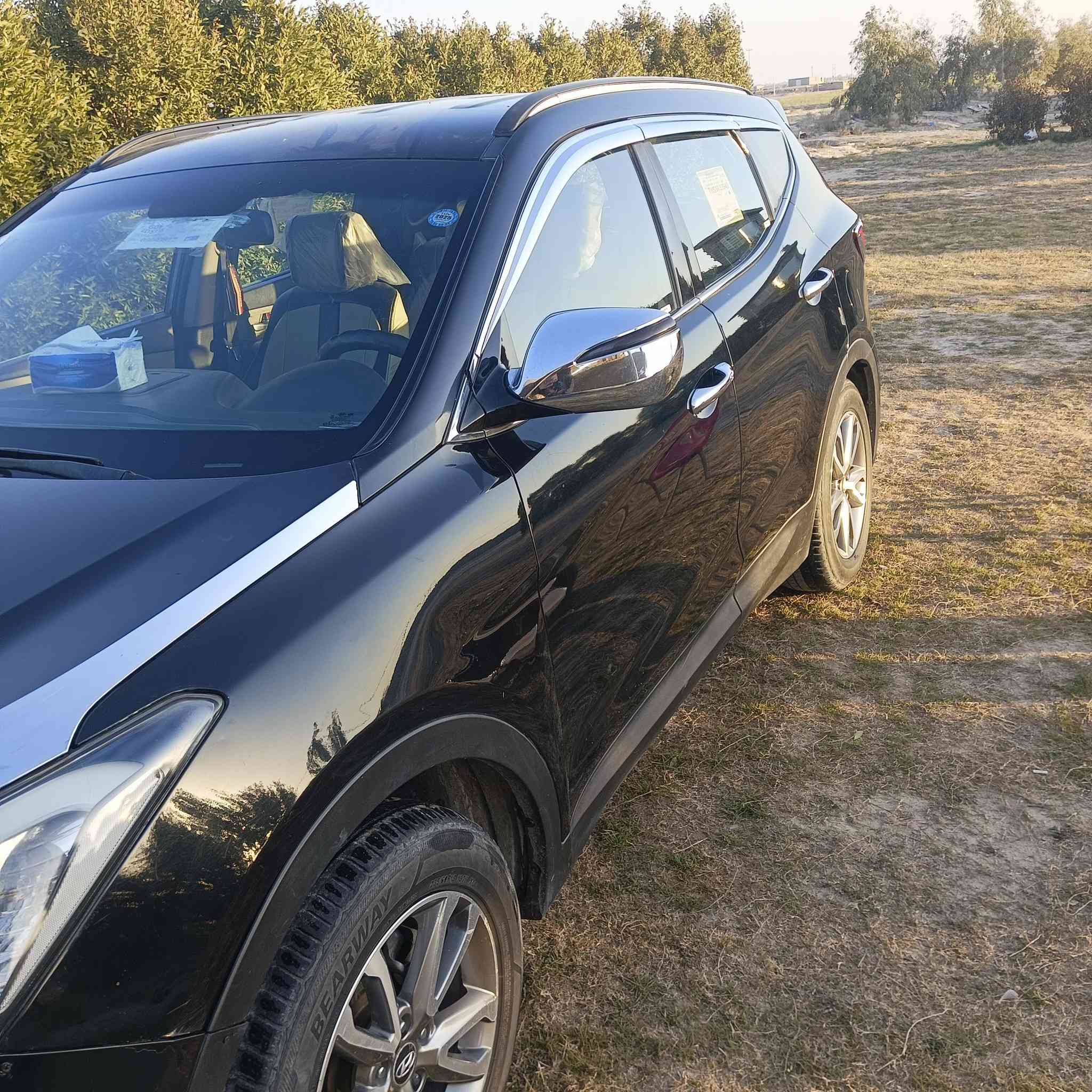 سلام عليكم سياره للبيع سنتافي  2013 خليجي سياره نضيفه    العنوان ابو غريب الرقم ***********.***********
