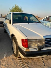 مارسيدس 190 • مرسيدس 190 • مرسيدس موديل 1990 • سيارة الماني • مكينة عن...