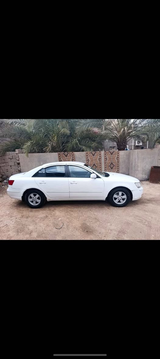 سوناتا  2012 بلاد  وارد كوري / بصره تحويل مباشر السعر 120$
للتواصل *********** البصرة, العراق
