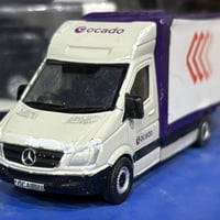 Mercedes-Benz Box  الحجم 1:60 صناعة شركة Corgi  السعر 5 الف فقط 🔥   يت...