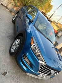 توسان للبيع موديل 2019 وارد امريكي  ماشيه68  بدون حادث سرقه جاملغ وبني...