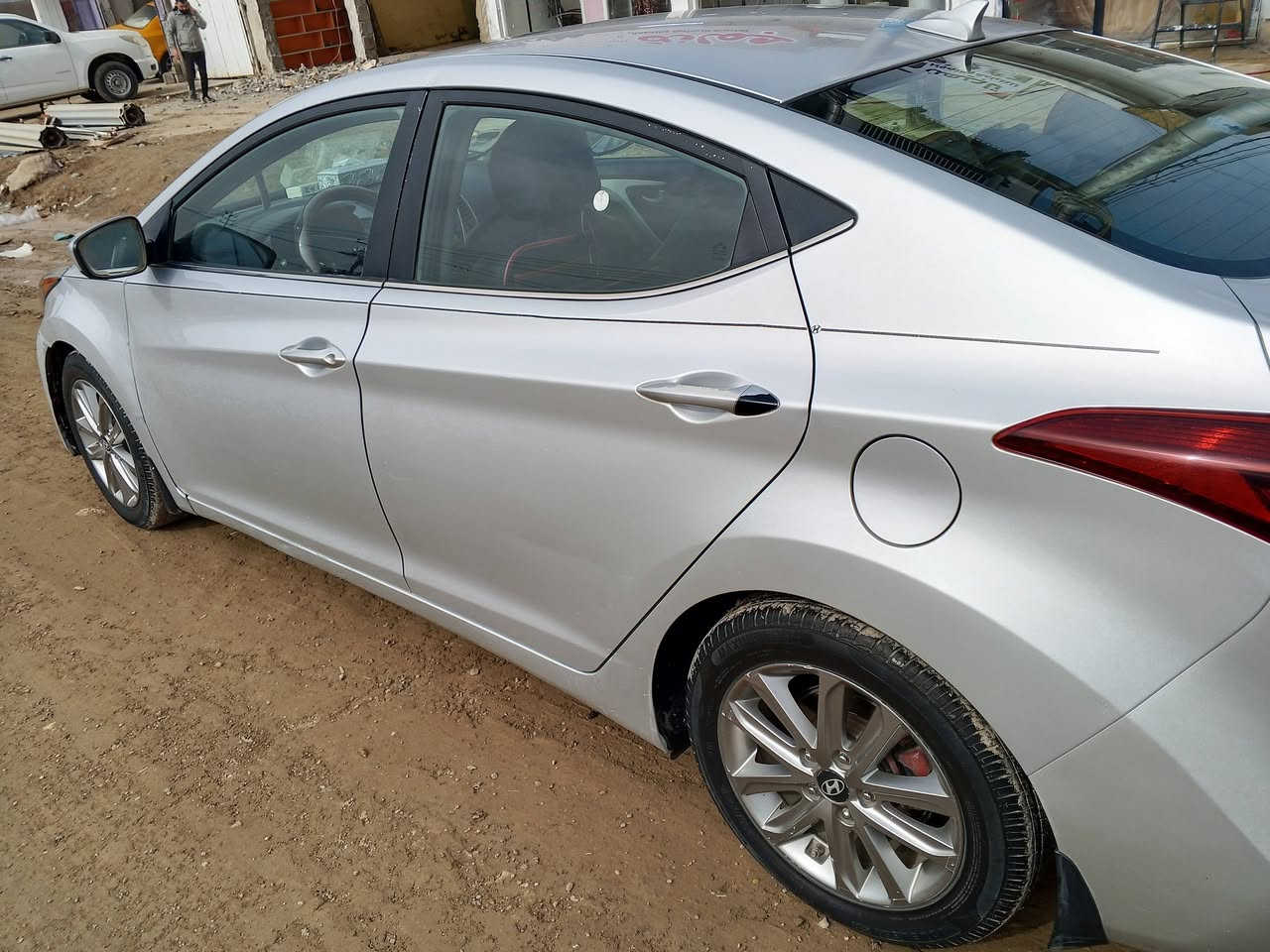 السلام عليكم 
النترا 2015وارد أمريكي رقم واسط
 بسمي مكاني كوت
الحادث موجود بالصوره
***********
