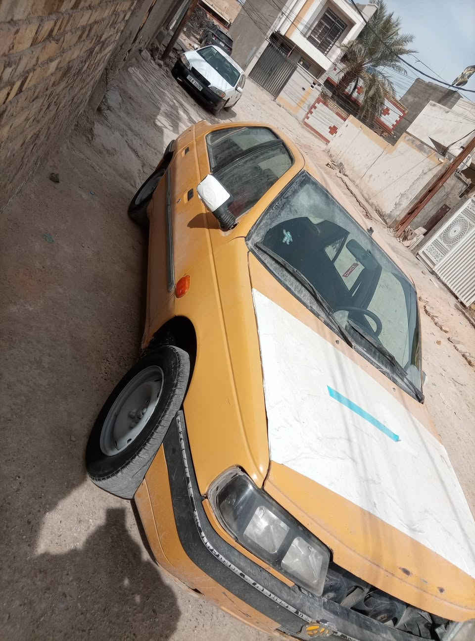 سلام عليكم بيجو ربعميه وخمسه سياره ماعايزه من كرابايات كله شغاله مابيه اي نقص سياره البيع رايده 27 وبيه مجال مكان سياره حله حي العسكري متواجد عل واتساب وهاذه رقمي ***********
