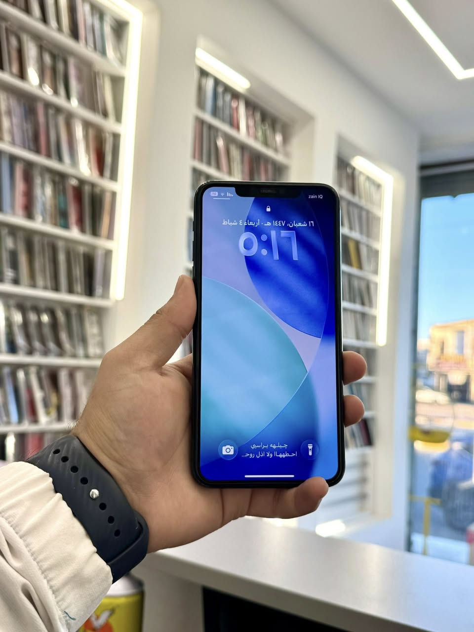 السلام عليكم ورحمة الله 

ايفون 11 برو ماكس 

ذاكرة 256 

بطارية مستبدله 100 اصلي وكاله شرط 

نموذج M أمريكي اصلي 

هاتف بل حاسبه كل يقراء بلادي نور مال 

فقط مستبدل بطاريه نظافة 100‎%‎

كله شغال 100‎%‎ مناقصه كلشي 

السعر 310 الف فقط 🔥🔥

معه هديه لاسق حمايه ودرع 

زورنا الرمادي التاميم شارع النخيل 

متوفر لدينا مركز كولدن ستور.. حياكم الله 

للتواصل *********** ☎️ ليث هيثم
