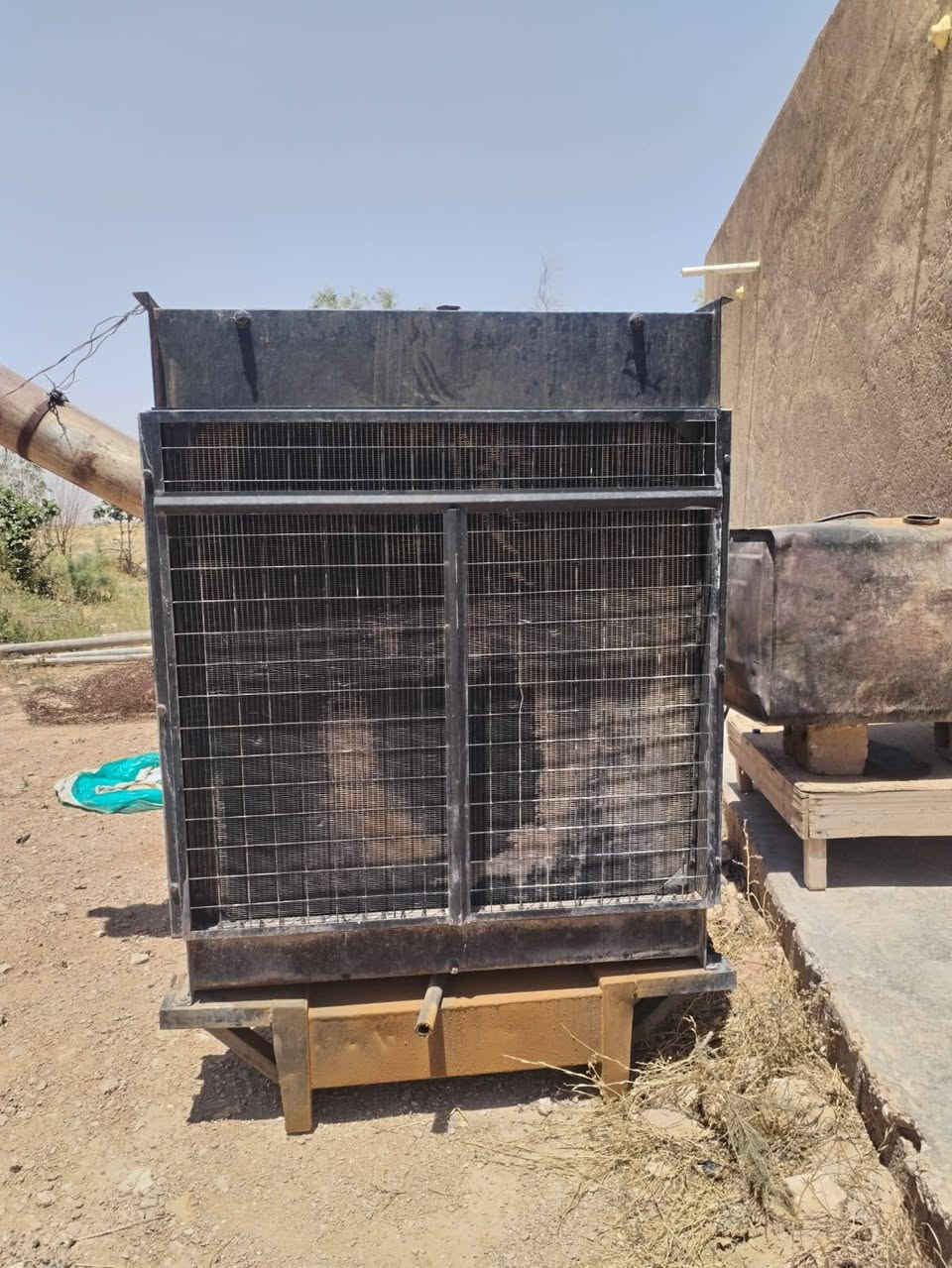 مولده كمنز امريكي  
٢٠٠ كيفي نضيفه لا تنقيص ولا تبخير 
جاهزه لتشغيل 
سعر ٦٥$ ***********
