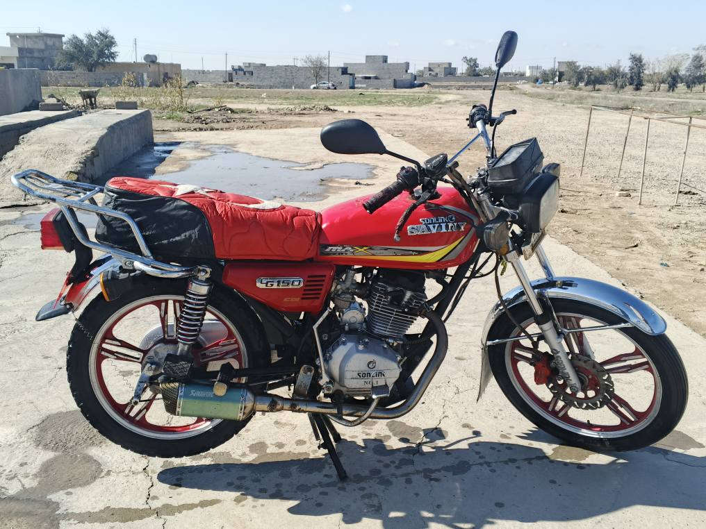 السلام عليكم لبيع دراجه 23دراجه حلوه كامله مابيها اي نقص الدراجه مفتوحه منفيز موجود صلنصه عندي كاتم وجعره ياهي تعجبك خذها سعر الدراجه 500وبها مجال للشراي مكان الدراجه سامراء
الستفسار ***********
