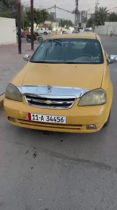 سلام عليكم اوبتره لبيع موديل 2012بل اصل بيض الون بس مصبوغه اصفربيهه ضربه بل جاملغ الخلفي  سعر ٦٥ورقه وبيهه مجال ‏‪0780 004 1828‬‏
