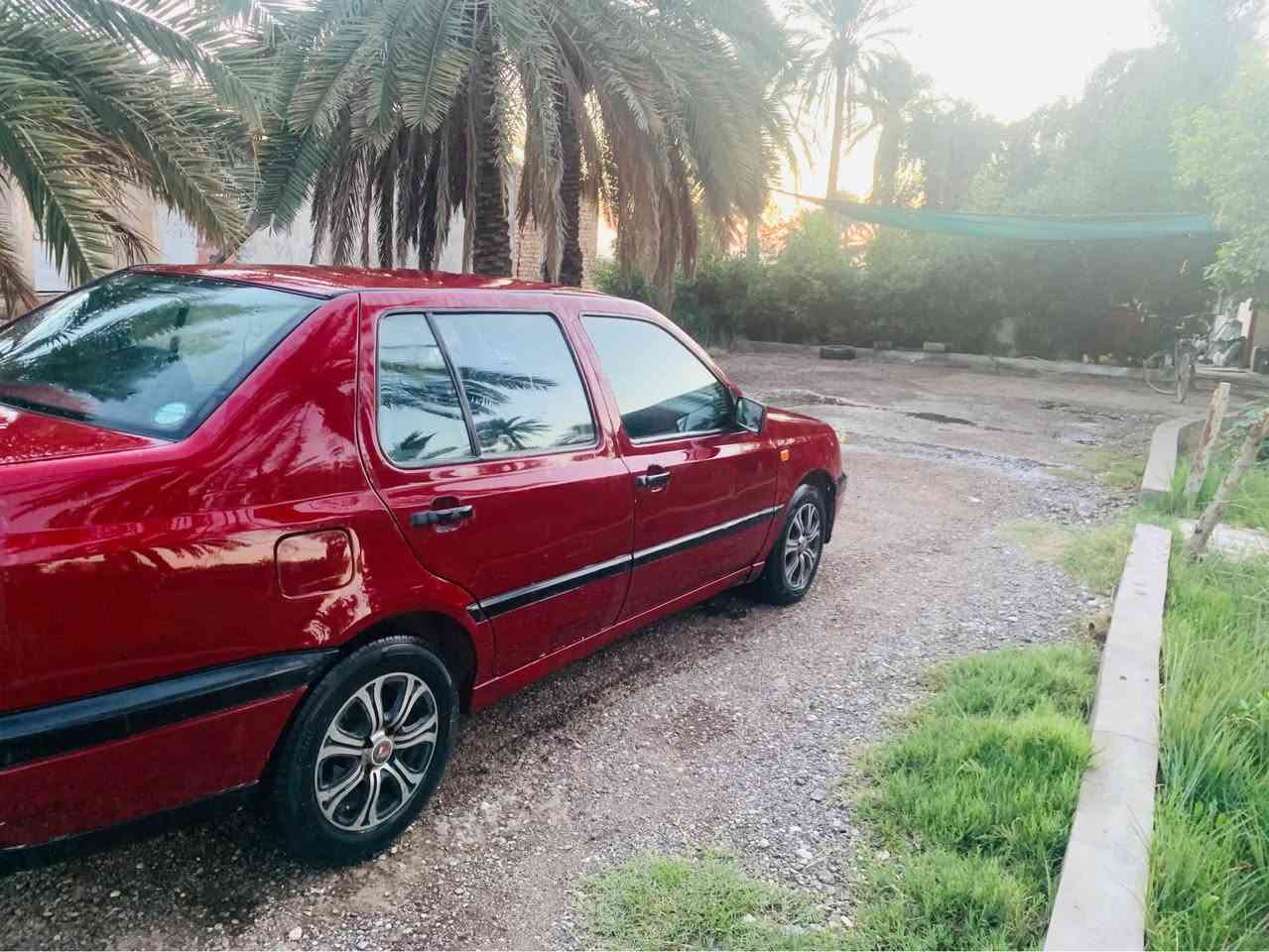 السلام عليكم 
فنتو 1995

رقم بغداد مميز باسمي

مكينه 2000متقصر لو شعرايه 
 كير اوتو خير من الله 
حماوه 70ثابته
تبريد ثلج
فيتبم جديد
درايمات داخلي وخارجي 
سنتر لوك
جام كهرباء
تخم تاير جديد
السعر 40
العنوان بابل
*********** حلة, بابل
