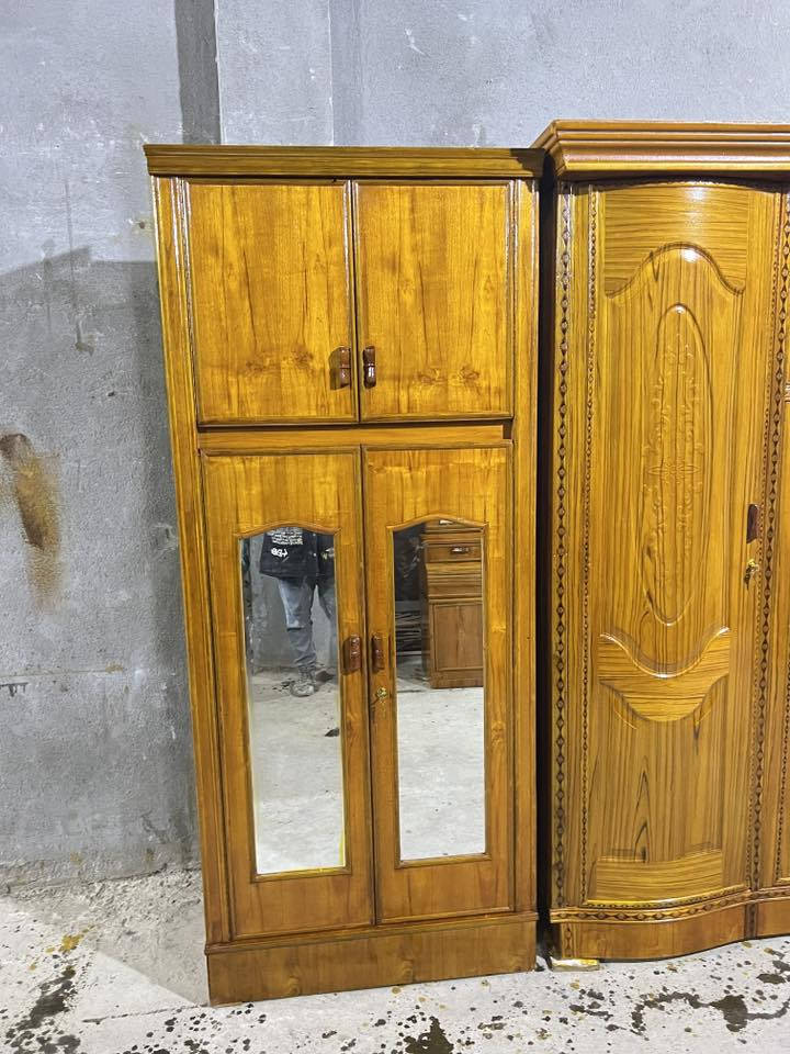 سلام عليكم. غرفه. ام. الخمسه. مستخدمه نظيفه ملحق السعر. ٦٥٠
العنوان الحله ***********
