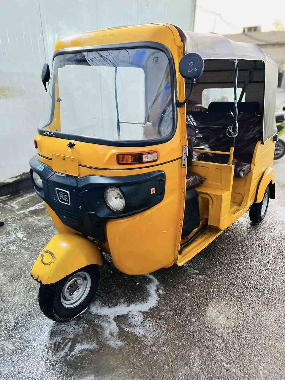 سلام عليكم شباب تكتك لل بيع مديل 19التكتك كامله من كلشي  كهربايات شغاله كلهن مكاني بلديات رقمي ***********اي ستفسار وتساب موجود 💞
