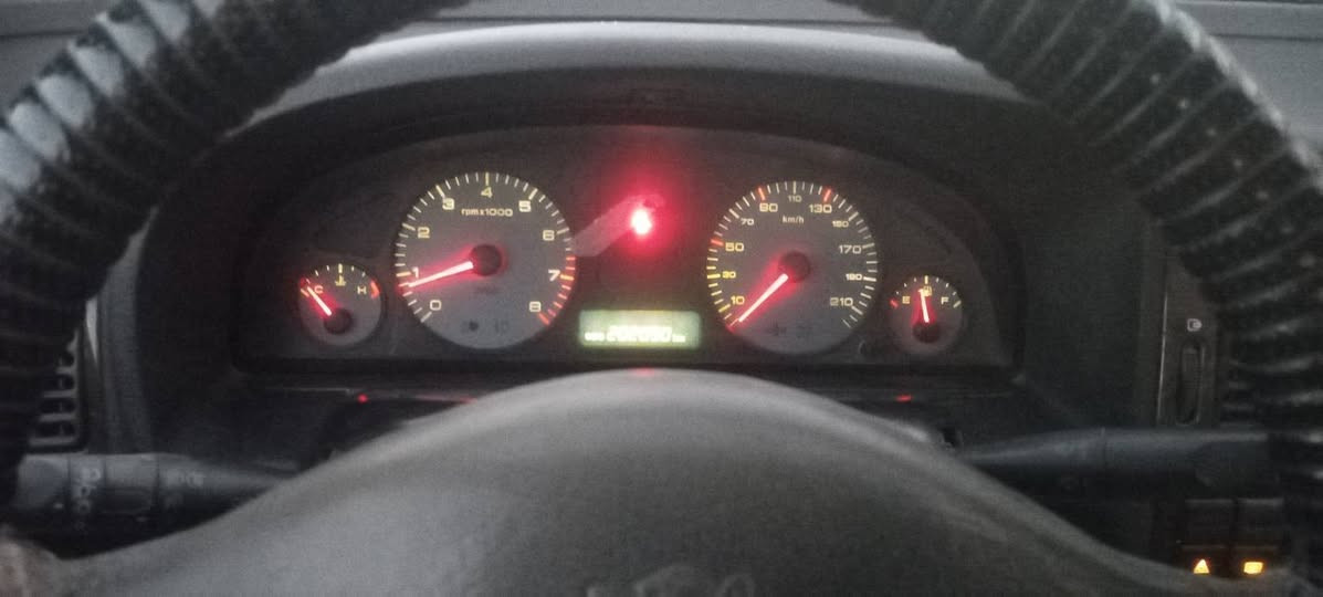 السلام عليكم
بيجو2015 مكفولة جاهزة، تخم تايرات، تخم بلكات، تبريد، كهربائيات، باتري جديد، حدادية نص ونص 
 السنوية بأسمي. فقط هيئة ومصفرة غرامات. 
السعر 38، مكان العمارة ***********
