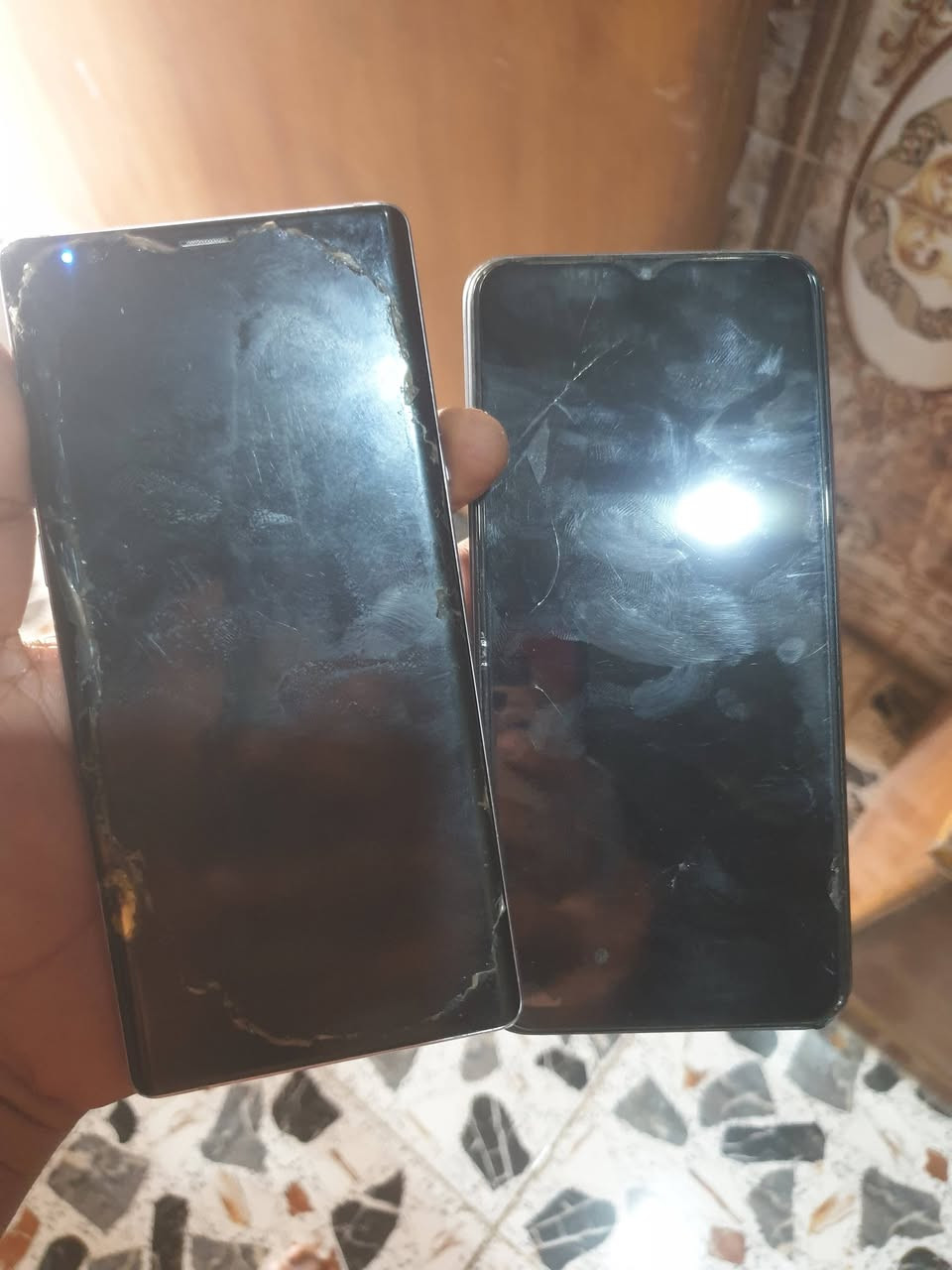 سامسونج نوت ٩ذاكرة ١٢٨ جهاز ريدمي  ٩ ذاكرة ١٢٨ثنينهن  للبيع  السعر ثنينهم ٧٥  مكاني طواريه 
***********
