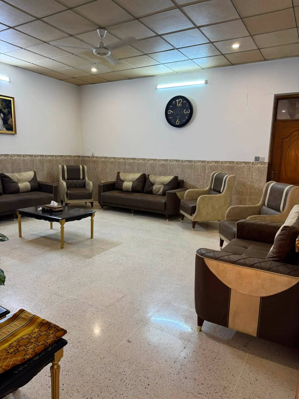 تخم درجة اولى تركي
12 مقعد نظيف سعره 500 
📍العنوان اربيل 

رقم الهاتف ***********
