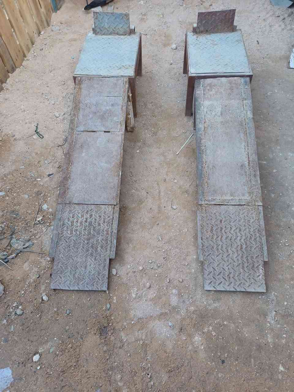 السلام عليكم اخوان متوفر رمبه تزكام حديد سمك8ملم وشلمان ثقيل تتحمل اوزان ثقيلة جداً ترهم للفيترجيه والبنجرجية المكان كربلاء السعر 60مع المجال  ***********+***********
