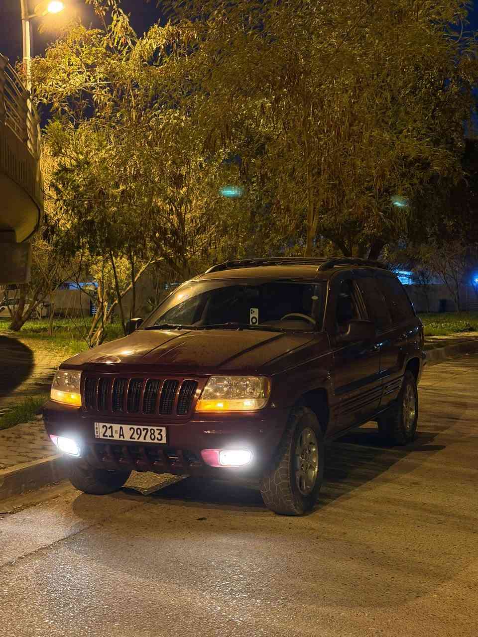 كراند شيروكي لمتت 4x4
سنويه باسمي
موديل 2000
V8 / 4.7L
كير مكينه ضفيره بدون عيب مابي اي خلل
كشن جلد  تدفيه 
ثلاث قطاع صبغ للجماليه
مكان السياره كركوك 
رقم الهاتف ***********
سعر 73$

