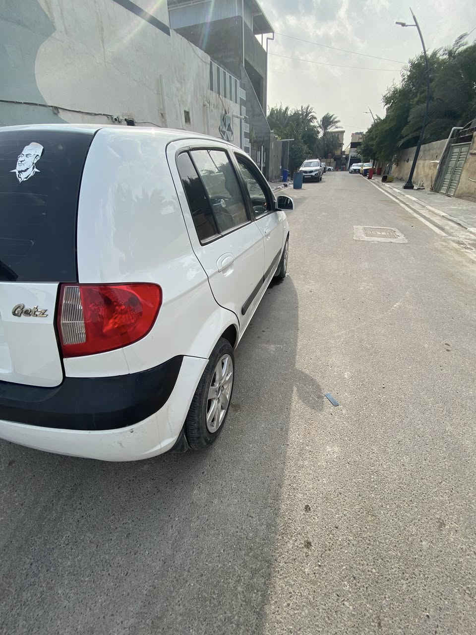 السلام عليكم سياره هونداي جيتز 2008 كير اوتوماتيك مكينه 1600 كفاله كير ومكينه السيارا لجامه الاماميه مكسوره دواخلها نضيفه الهيكل مالته نضيف السيارا مال بنيه تحويل شوكت ماتريد  بيه طخات خفيفه (زلغ طكه) السعر 64 ورقه للاستفسار *********** موجود واتساب اتصال العنوان البصره دور الضباط
