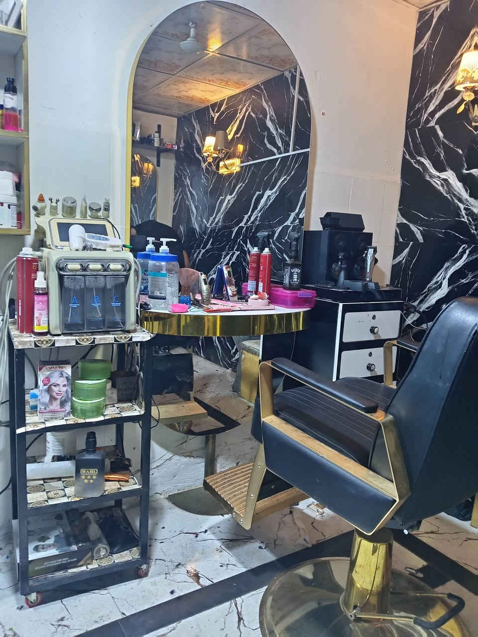 مري عدد ٢+باترينه عدد ٢(سيت كامل) للبيع العنوان العلاوي قرب محطة البانزين القديمه وللاتصال ع الرقم فقط  *********** بي واتساب. غير متواجد ع الفيس
