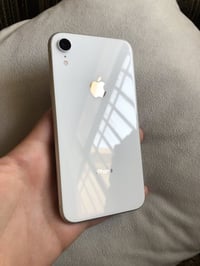 آيفون XR • ٦٤ • دبل سيم