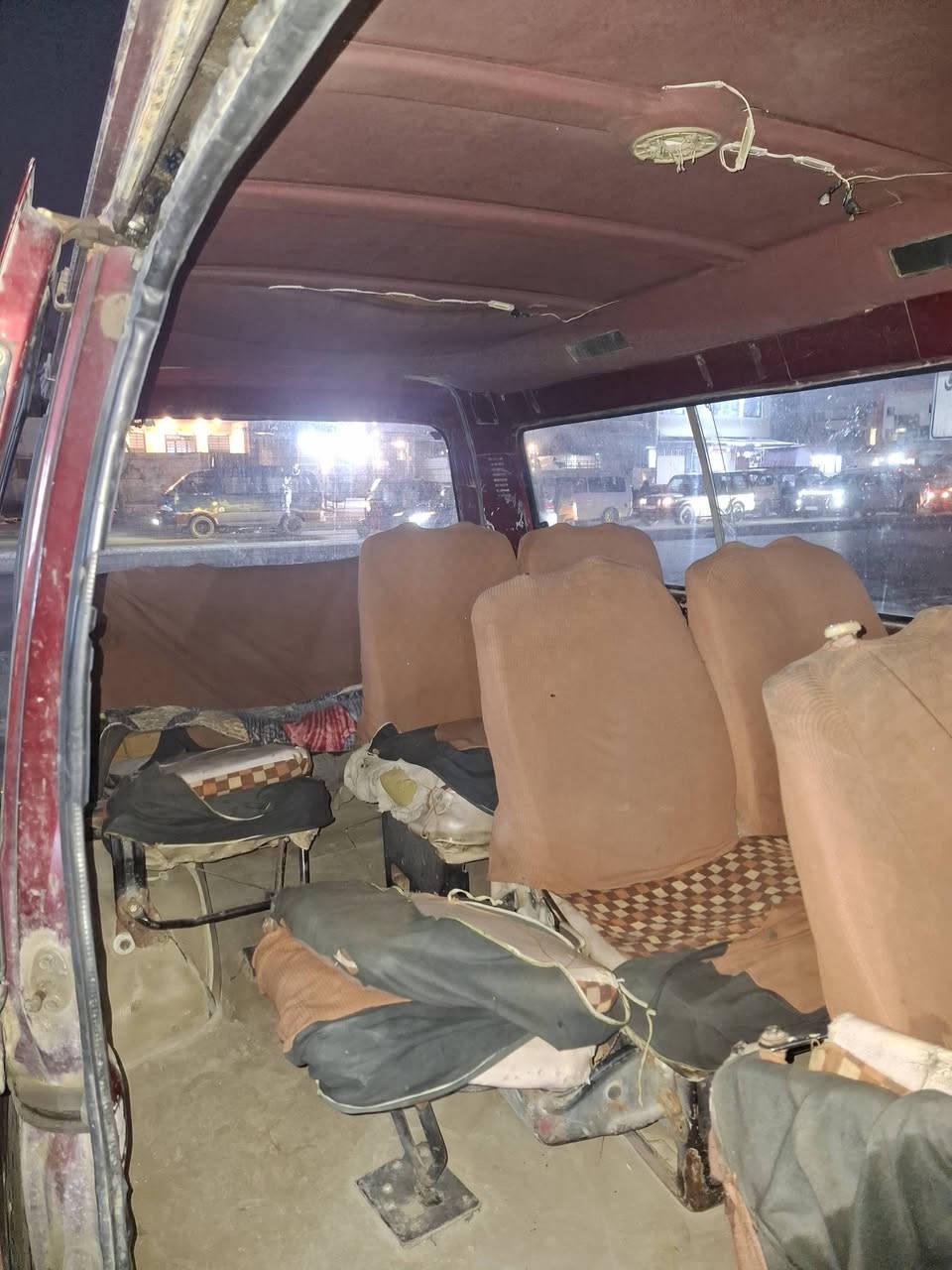 السلام عليكم سياره فتون مديل 2010مكينه وكير واكسن خير من الله سياره ب اسمي رقم انكليزي تحويل مباشر.سعره 35ورقه وبيه مجال شي بسيط.***********
