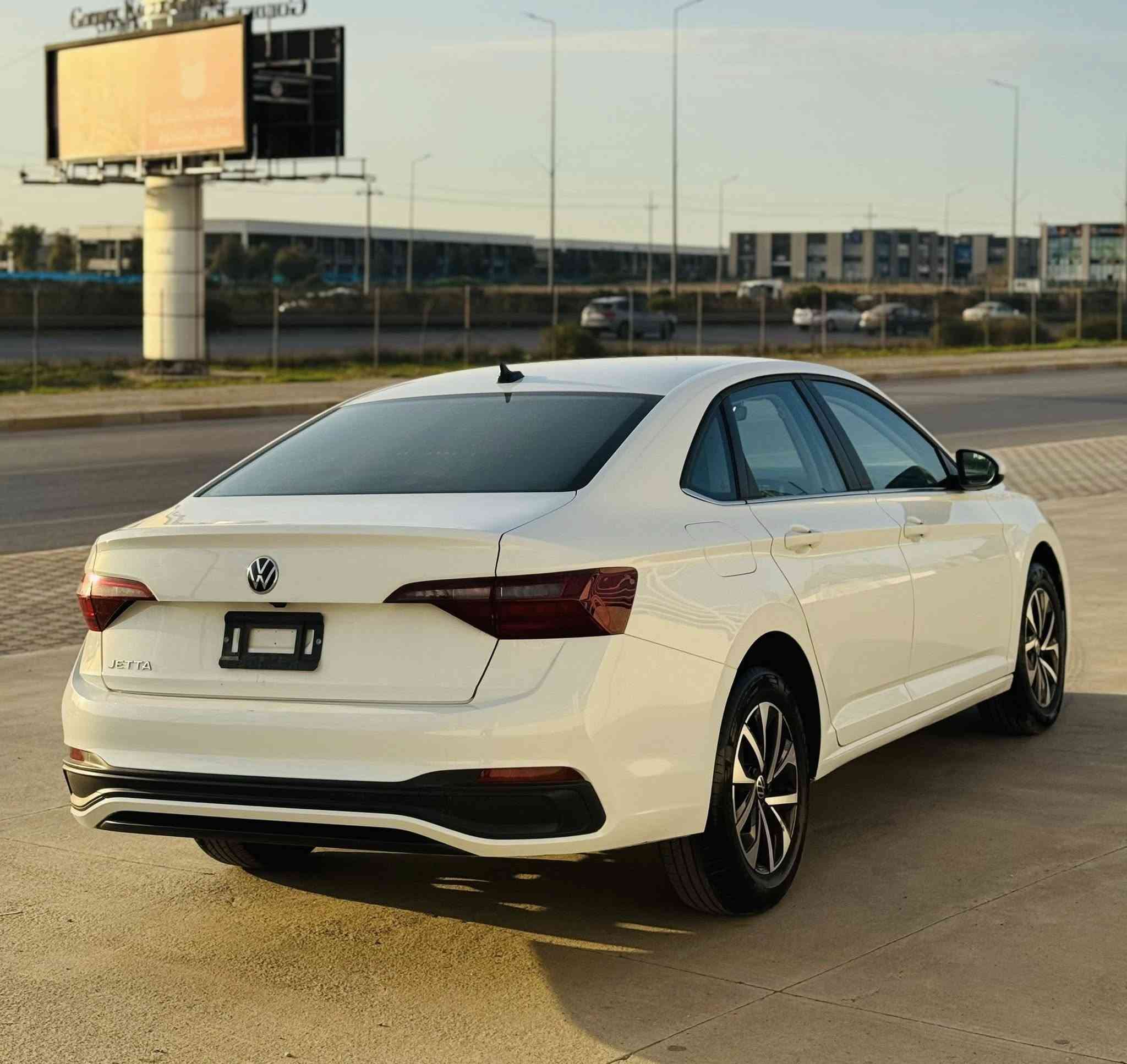Volkswagen Jetta
موديل 2024
مواصفات S
ماشية 24  الف
بونيد صبغ فقط
ايرباك استيرن و تكمة طاك راجعين بلادي شركة 
لايتات و راديتر اصلي شركة 
سيارة بدون رقم تترقم شمالي
مكان سيارة اربيل 
*********** واتساب 
سەیارەکە ژمارە کاتیە و بەس بۆنید بۆیاغە
