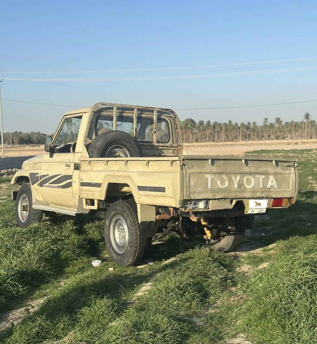 السلام عليكم 
للبيع لاندكروز شاص رقم مثنى الماني،محرك لاندكروز 2F بانزين السعر
صاحب السنوية ساكن بالبصرة  ..  38 ورقة سعر ثابت 
والشراي يتصل *********** 
عنوان السيارة / ديالى/ بلدروز
