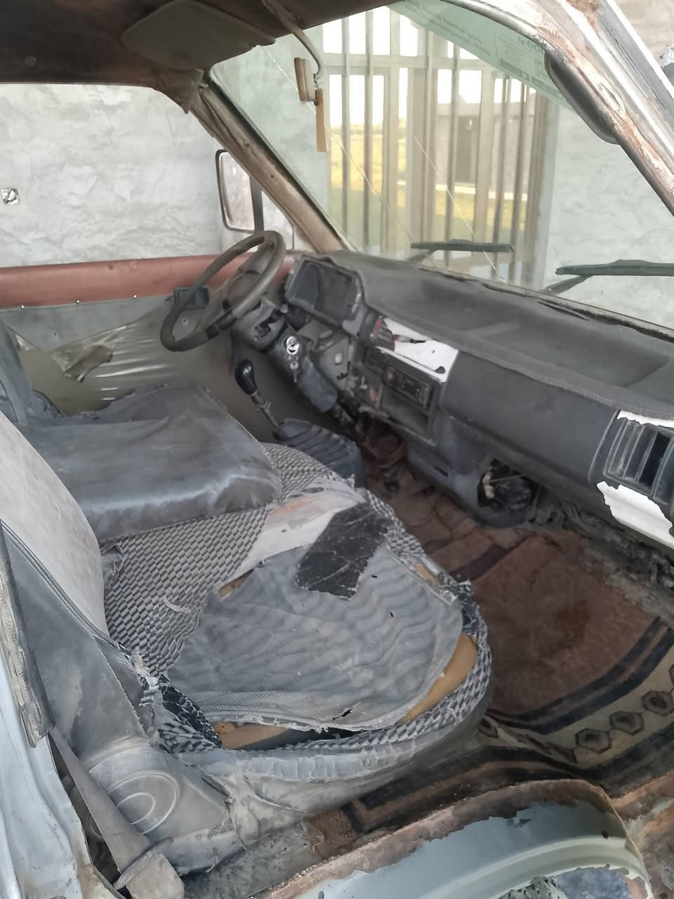 السلام عليكم كيا بسته موديل 92 محرك بيه بخار سنويته صاقطه وراعيه موجود السعر 16 وبيه مجال المكان بغداد ابو غريب الستفسار ***********@
