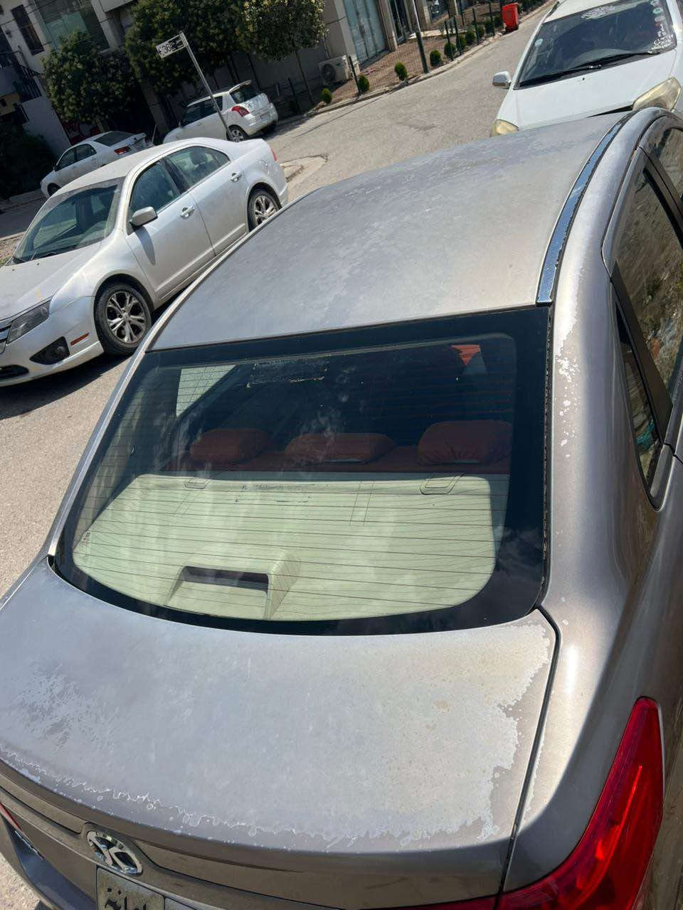 baic a115 مۆدیل ٢٠١٥ 
تەبرید سارد و گەرم گێرومەکینە بەشەرت تایەی تازەیە سەنەوی بەسەرچووە سەقف و بۆنیت و سنوق کەڵبوونەوەی هەیە 
٣ پارچەی بۆیاخە 
60گەڵاو مامەڵەیەکی کەم 
*********** السليمانية, العراق
