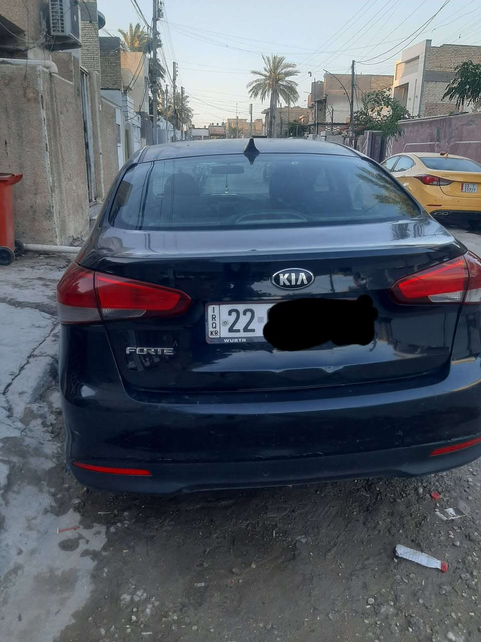 السلام عليكم
كيا فورتي موديل 2017 للبيع 
 (رقم أربيل الجديد باسمي )
مكان السيارة بغداد حي اور
​السيارة نظيفة جداً وجاهزة من كلشي ما عدى المحرك بيه تبخير 
الموديل: 2017
 ​اللون: أسود
المواصفات الداخلية: تحكمات ستيرن كاملة.
 ماشية١٠٠ ألف فقط
التبريد منظومه كامله جديده شادها 
 ​الحادث بنيد دعاميه أمامي 
 ​الرقم والسنوية: رقم أربيل السنوية هزة وفعالة 
 ​التحويل: السيارة باسمي تريد تحويل 
السعر : 100وبيها مجال بسيط
• رقم الهاتف وتساب ***********
