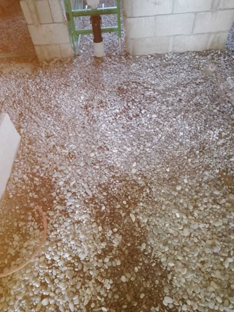 السلام عليكم 

عندك بناء و تحتاج الى كادر عمال وانشاء الله ما انقصر معاكم 

تصفيط بادلو 

تنظيف البيت من الانقاض

توزيع مواد داخل البيت 

صب دنك او قسطل 

بناء قسطل لبخه 

تقشيط جدران 

صب ارضية بيت 

صب رمبه باب الكراج 

خابر ودلل 

***********  واتساب 

***********
