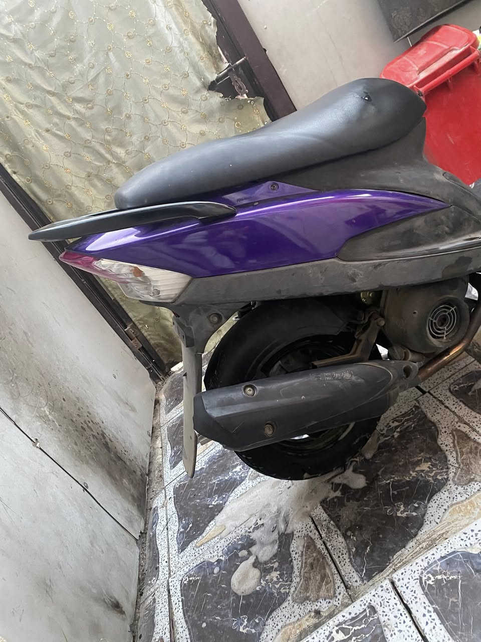 السلام عليكم دراجه ماكس عدله سرعه ١٢٠ للبيع الدراجه جديده شلعه ومعدل تعليك مكينه ابلاد ممفتوحه مكفوله كهربائياته شغاله نكره سلف وهندر بكل وكت السعر ٥٥٠ قفل قفل الرقم *********** المكان حي الجهاد
