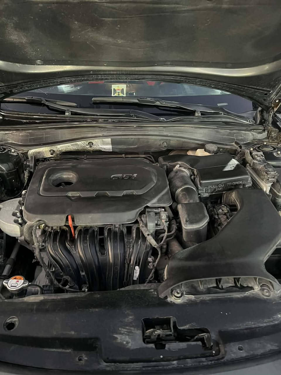 كيا اوبتيما امريكي 16 بسمي رقم انكليزي سياره جديده مكينه وكير مامفتوحات ماشيه 74 فقط السعر 125 سياره مال جناي 
***********
