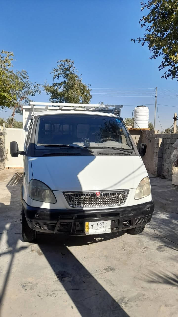 سياره للبيع جاهزه مابيها نقص الف دينار متصرف عليها بلاديه ما محوره بأسمي  سعرها 40 ورقه وبيها مجال حگ الجيه رقمي ***********
