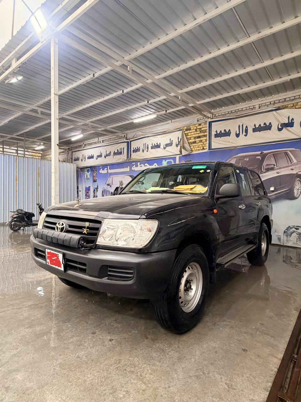 سلام عليكم لاندكروزر موديل 2001 سياره دخول جديد سياحيه كويت
سياره مكينه كير كله جديد 
مكينه6سلند 
تخم تاير
لوكير فوريل كله شغال 
كير عادي 
سياره لون اصل ابيض مغير اسود جماليه
كشاف بدعاميه مو وياها 
مكان ناصريه مركز 
سعر 75 رقم الهاتف للأتصال ول أستفسار ***********
