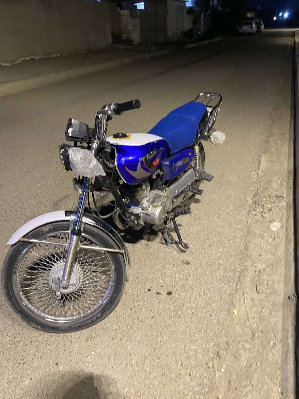 السلام العليكم دراجه تايكر موديل 20دراجه خير من الله شلعه ومعدل تاير وويل خلفي جديد دراجه كامله مابيه نقص النمره الثالثه بيها جرشه للاستفسار ***********
