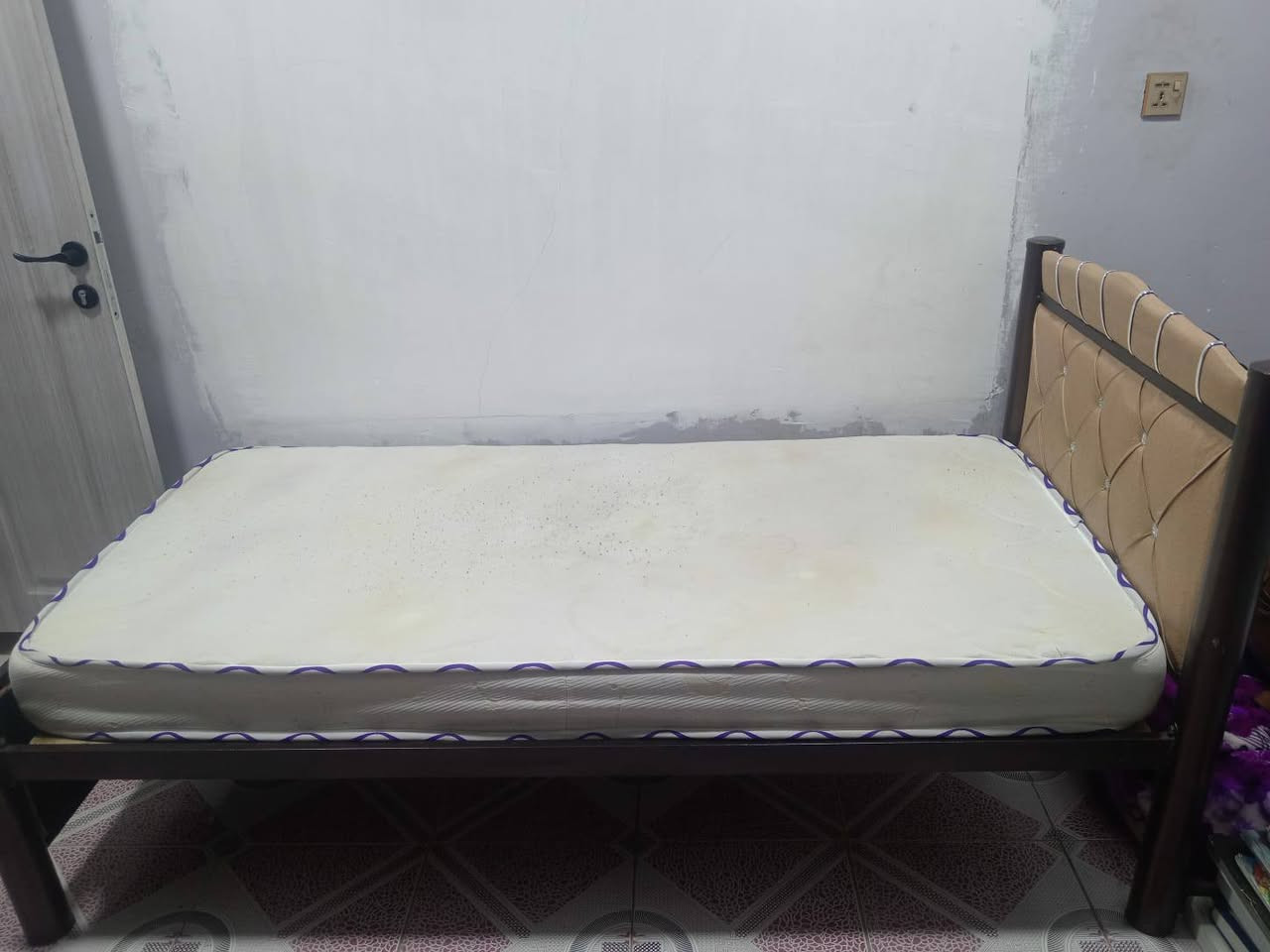 سلام عليكم جربايه للبيع مع الدوشك طبي للاستفسار عل الخاص


**إذا كنت صاحب هذا الإعلان وتريد حذفه لأي سبب، رجاءا أرسل رسالة إلى الدعم الفني**