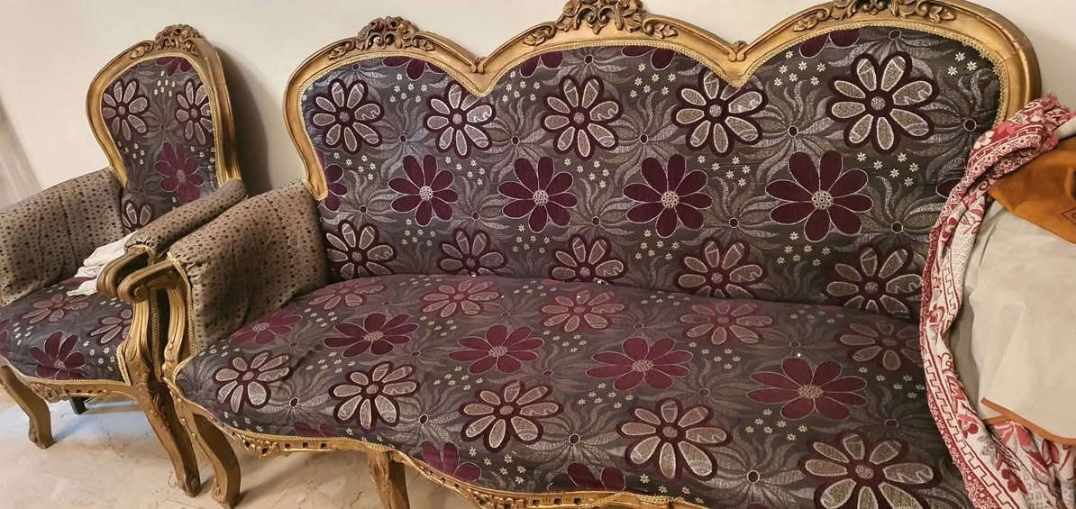 تخم زان ايطالي ١٠ مقعد ثكيل مكانة زيونة  سعر بيع ٣٥٠


**إذا كنت صاحب هذا الإعلان وتريد حذفه لأي سبب، رجاءا أرسل رسالة إلى الدعم الفني**