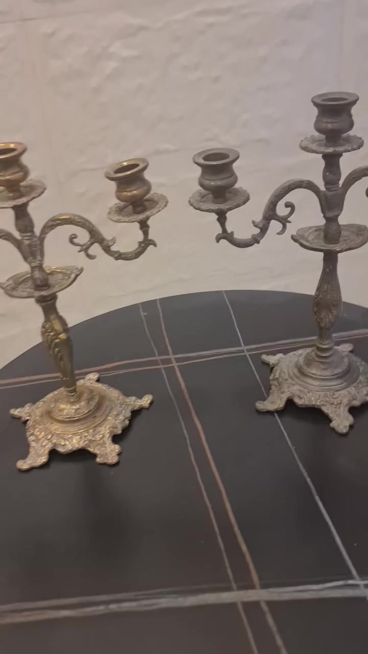 شمع عدان 3 أزواج. سيت غزالات 3قطع. دلات قطعتين كلهن 200 الف كل التفاصيل مذكورة بالفديو والصور الي حاب خاص او على الرقم *********** توصيل مجاني
