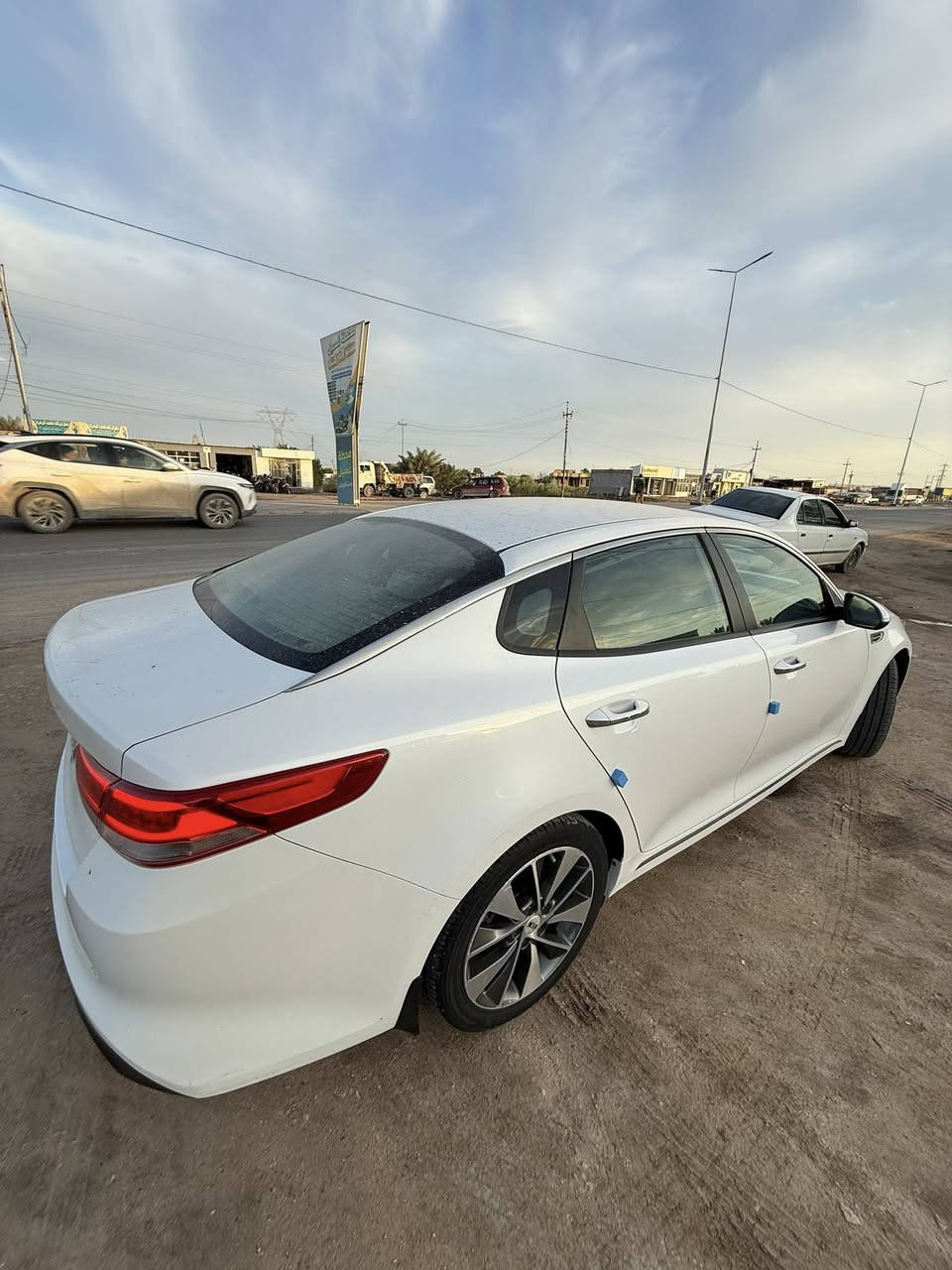 سلام عليكم
البيع أوبتيما موديل 2016 شكل 17 
خليجي مكفوله شركه الدوليه 
محرك 2000 دوش 
بك لايت لد لد امامي 
بردات بلاد 
دواخل صاج 
رقم بغداد
السعر 158 
المكان السماوه مكلف بنشر::  لاستفار ***********/***********
