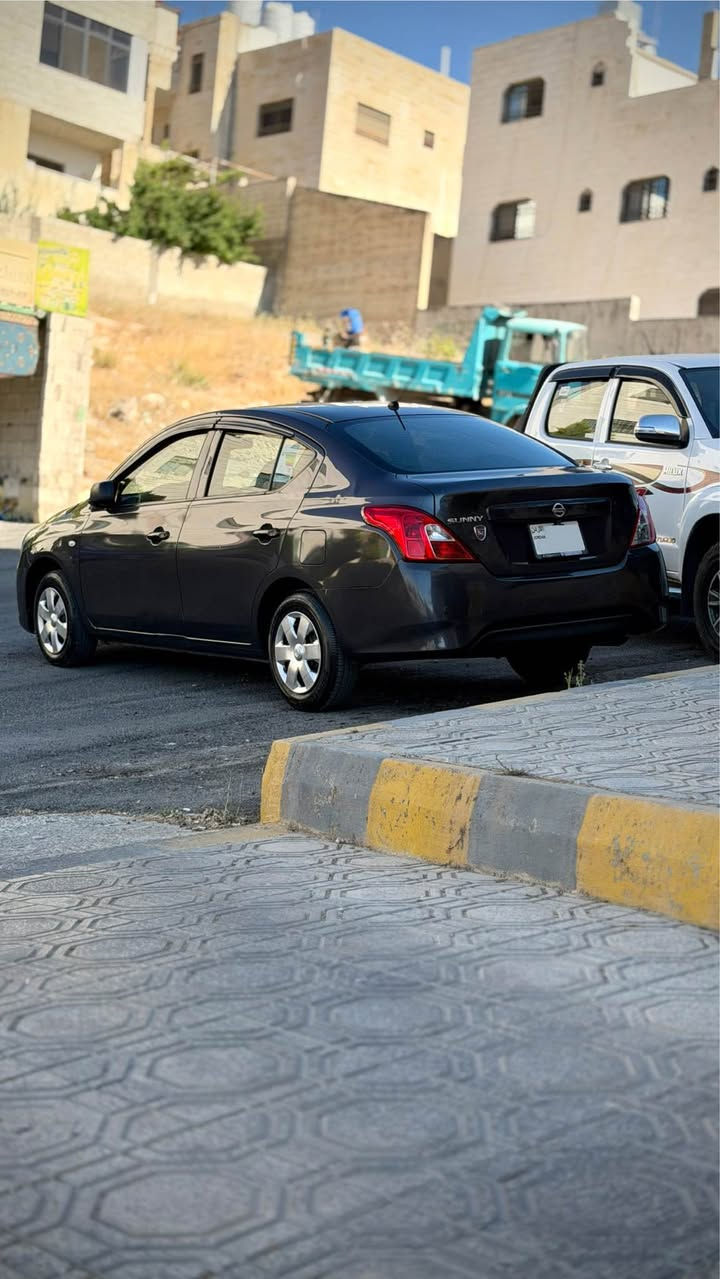 نيسان صني 2019 للبيع - فحص كامل - ممشى قليل

ما شاء الله سيارة مميزة جداً وبحالة ممتازة، فحص كامل وممشى 130 ألف كم فقط، صيانة دورية ومنتظمة ولا تحتاج لأي نوع من الصيانة.

المواصفات والإضافات:
✅ جير أوتوماتيك
✅ ماتور دبل قوي جداً واقتصادي
✅ مانع انزلاق (ABS)
✅ حساسات ضغط هواء الإطارات
✅ شاشة تدعم خرائط الأردن والبلوتوث
✅ كاميرا خلفية
✅ حساسات اصطفاف خلفية
✅ قزاز كهرباء
✅ تكييف حامي / بارد ممتاز
✅ USB & AUX
✅ مفتاح أصلي يدعم فتح الصندوق عن بعد
✅ إنارة داخلية مخفية
✅ أضواء ليزر أمامية
✅ أضواء كريستال أمامية وخلفية
✅ غرفة بيج نظافة شركة
✅ لون فيراني 

اقتصادية جداً بالوقود:
⛽ تمشي تقريباً 270 كم داخلي بالتنكة، وأكثر من 300 كم على الطرق الخارجي

السيارة نظيفة جداً والاستعمال شخصي، ويوجد العديد من الإضافات الأخرى التي لا يتسع المجال لذكرها.

📞 للاستفسار: 0793688837 / 0️⃣7️⃣9️⃣3️⃣6️⃣8️⃣8️⃣8️⃣3️⃣7️⃣

اعتذر من الإخوة التجار.
والله ولي التوفيق عمان, محافظة عمان


**إذا كنت صاحب هذا الإعلان وتريد حذفه لأي سبب، رجاءا أرسل رسالة إلى الدعم الفني**
