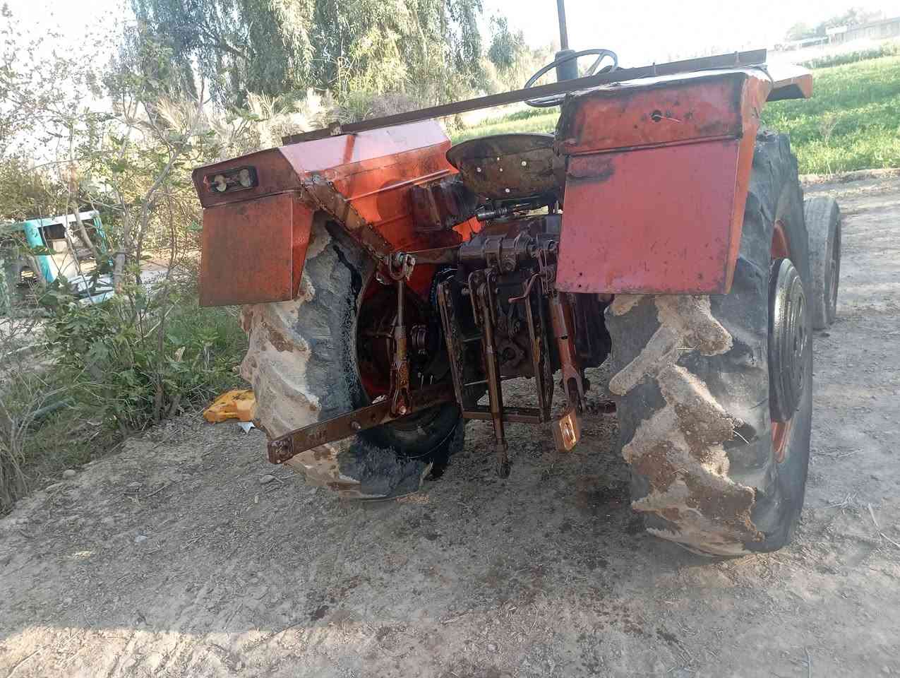 سلام عليكم البيع عنتر موديل 85بلاديه مكان بابل جبله ***********
