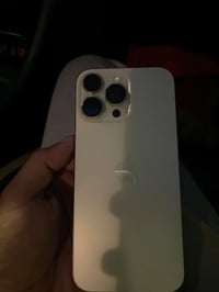 16 برو ماكس مستخدم  الجهاز نضيف كلش بمعنى الكلمه   بطاريته 99 رايده140...