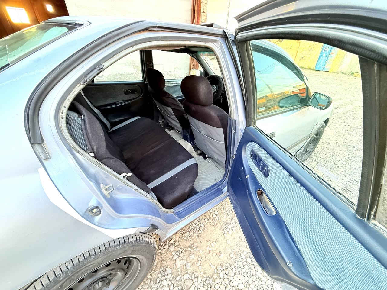 السلام عليكم امراوس فقط اب كص أو انطي فرق حسب المراهم سياره ابرايمر محرك 20 عمرته جديت صدر جديد داخله نضيف طخم تايرات جدد اخياس ما بيه خلاص رقم فحص صلاح الدين لاتصال ***********
