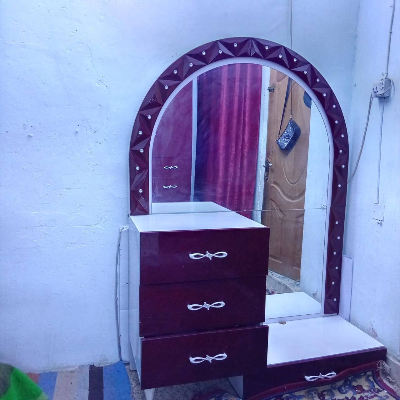 غرفة نوم تركية مستعملة للبيع
تواصل على الخاص


**إذا كنت صاحب هذا الإعلان وتريد حذفه لأي سبب، رجاءا أرسل رسالة إلى الدعم الفني**